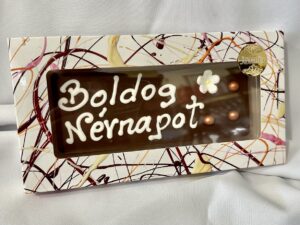 Kézműves Feliratos Tejcsokoládé ( Boldog Névnapot ) 100 g