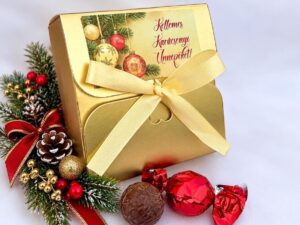 Vegyes Praliné Válogatás ARANY papír díszdobozban 140g
