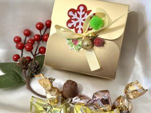 Karácsonyi Arany Dobozos Vegyes Praliné Válogatás 150g