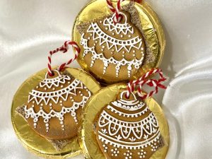 Arany Tejcsokoládé Tallér ( Mézeskalács stílusú karácsonyi gömmbel ) 49 g ( storz )